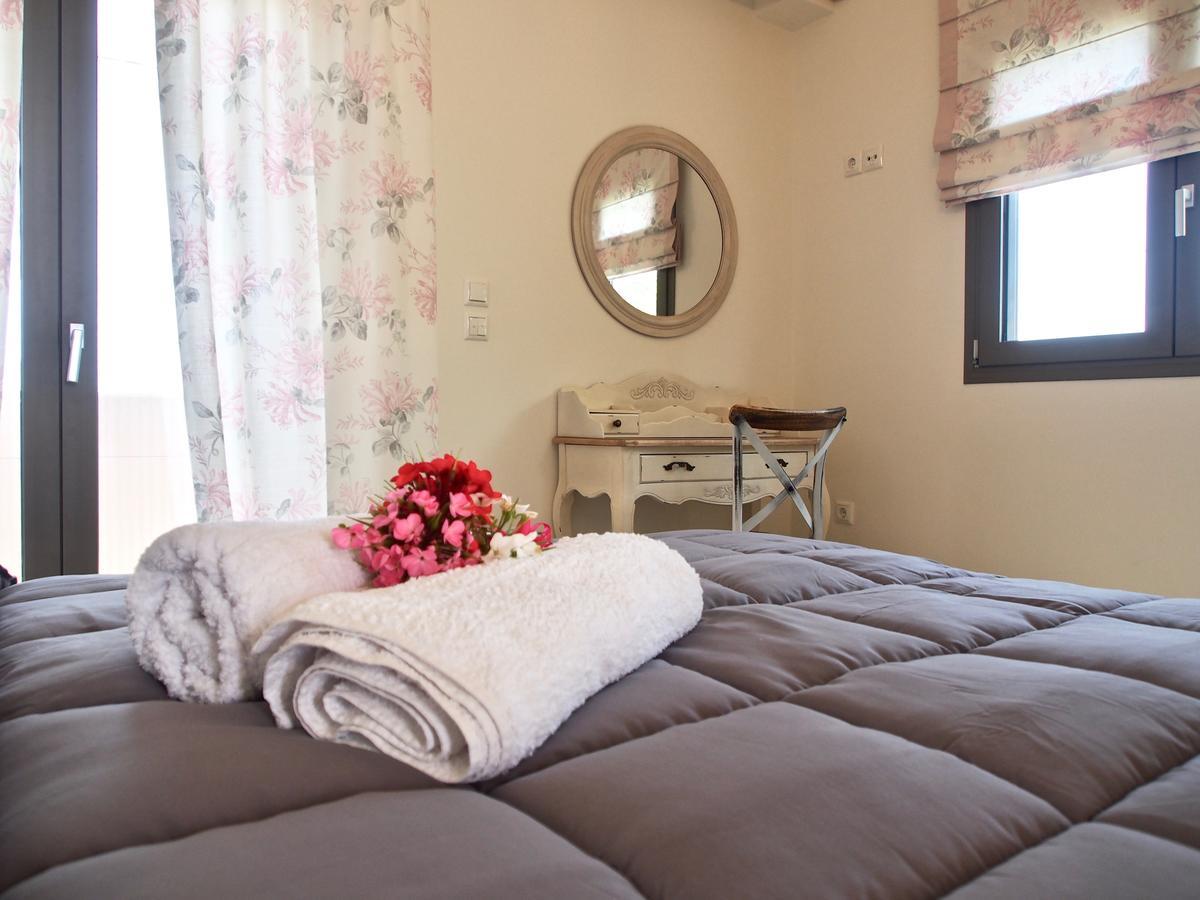 Lena Mare Aparthotel Chrani Exterior photo