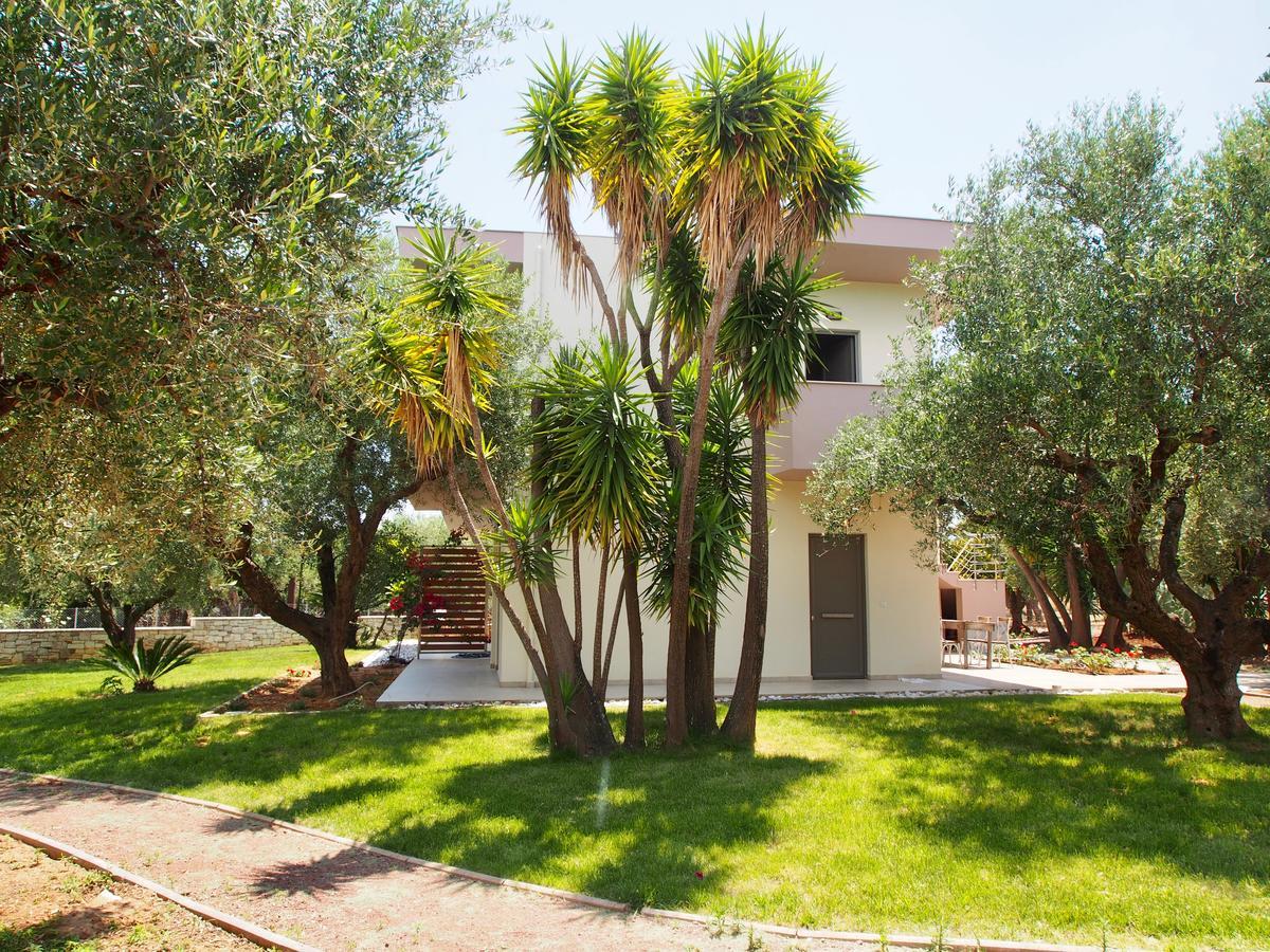 Lena Mare Aparthotel Chrani Exterior photo